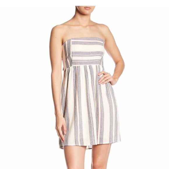Socialite Dresses & Skirts - Socialite strapless tie back dress size XL NWOT